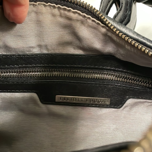 Elliott Lucca Black Leather Handbag - Picture 4 of 8